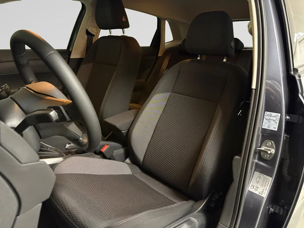 VOLKSWAGEN Polo (2025) — foto 7 van 15