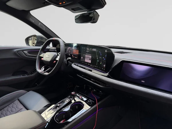 AUDI RS 5 Avant PHEV (2026) — foto 16 van 21