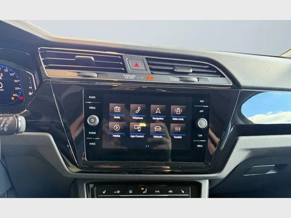 VOLKSWAGEN Touran (2026) — foto 5 van 22