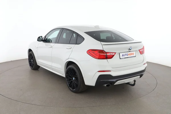 BMW X4 (2016) — foto 10 van 16