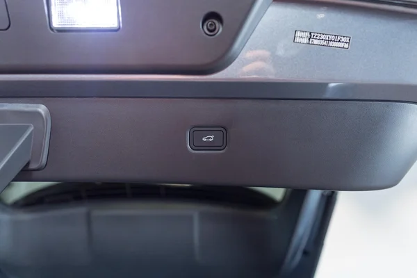 XPENG G6 (2025) — foto 7 van 38