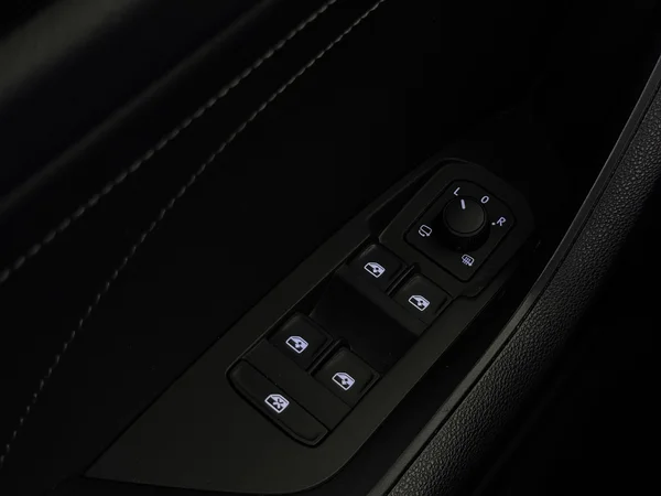 SKODA Kodiaq (2022) — foto 21 van 33