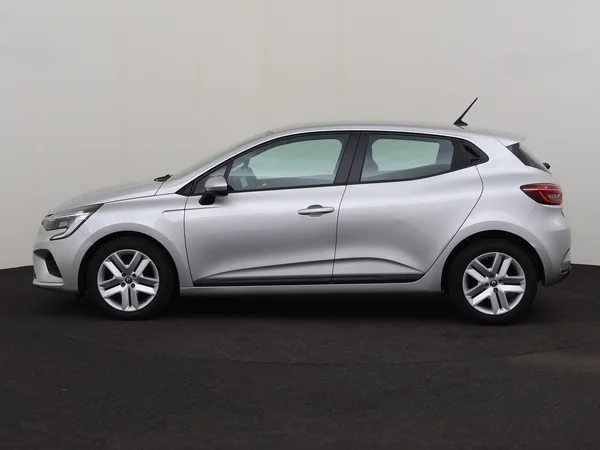 RENAULT Clio (2022) — foto 12 van 26
