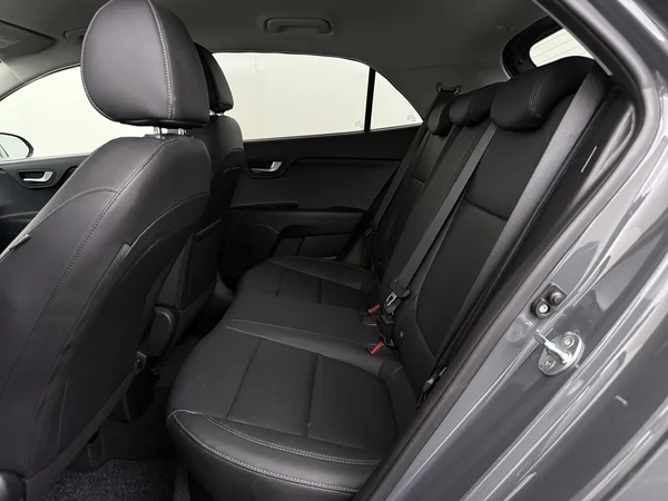 KIA Rio (2021) — foto 5 van 26