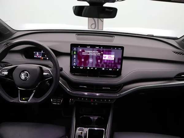 Škoda Enyaq Coupe (2022) — foto 6 van 29