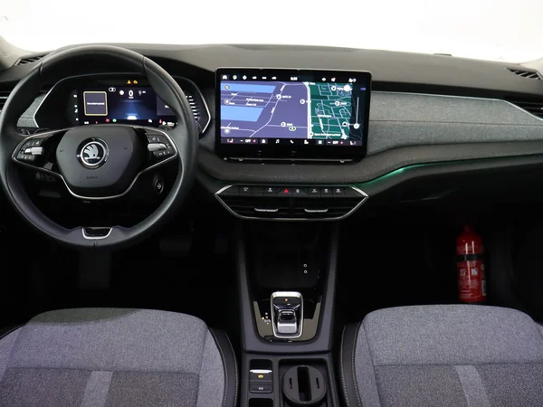 SKODA Octavia Combi (2024) — foto 17 van 20