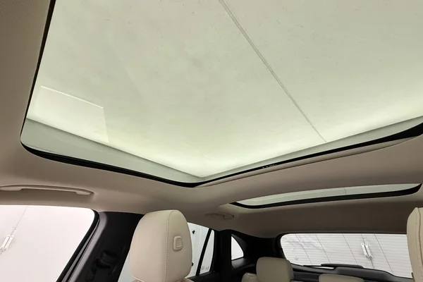 Mercedes-Benz GLA (H247) (2023) — foto 15 van 38