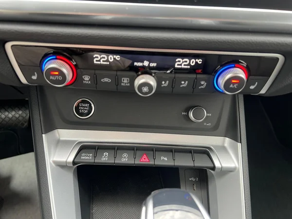 AUDI Q3 Sportback (2026) — foto 10 van 24