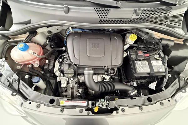 Fiat 500 (2023) — foto 2 van 26