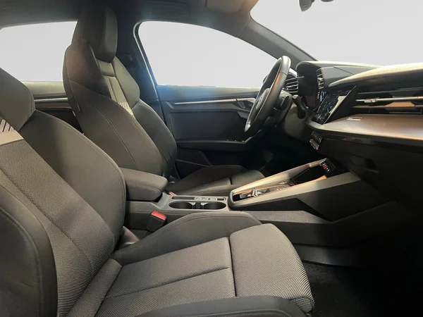 AUDI A3 Sportback (2024) — foto 5 van 20