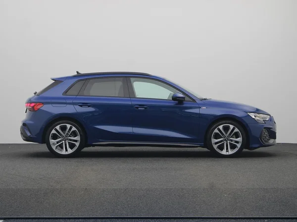AUDI A3 Sportback (2025) — foto 21 van 23