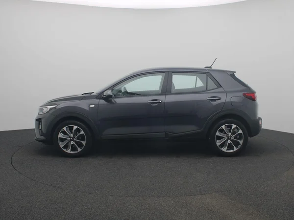 Kia Stonic (2018) — foto 12 van 19
