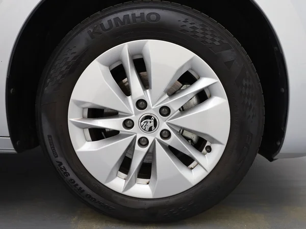 SKODA Octavia Combi (2023) — foto 5 van 18