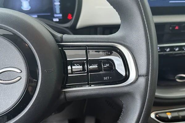 Fiat E-500 (2023) — foto 7 van 15