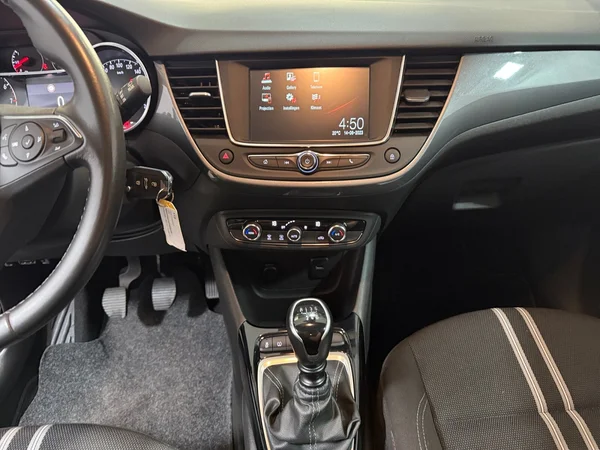 Opel Crossland (2023) — foto 13 van 28