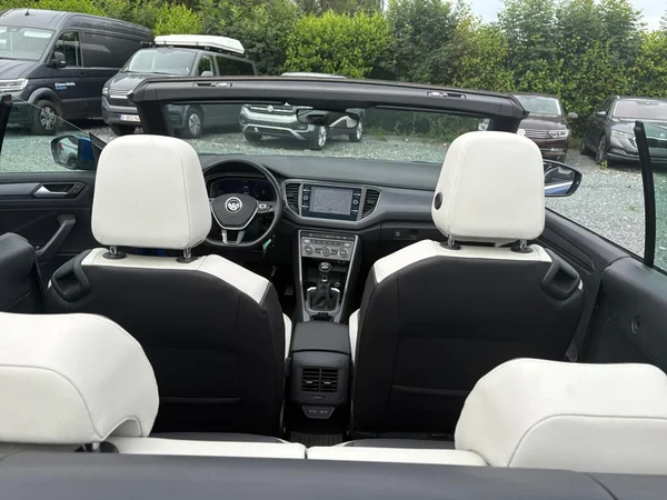 VOLKSWAGEN T-Roc Cabriolet (2021) — foto 13 van 24