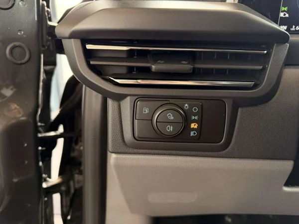Ford Tourneo Custom — foto 5 van 24