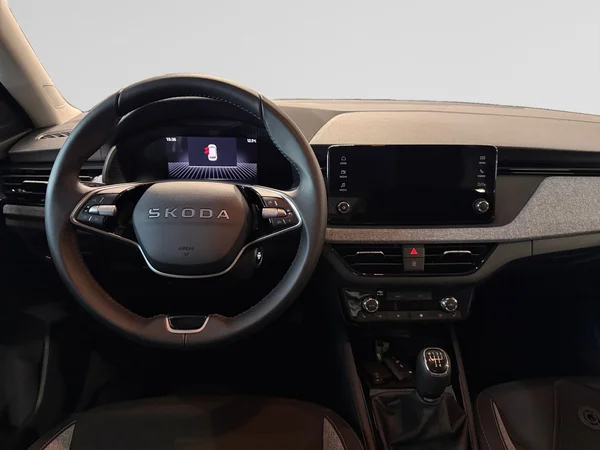 SKODA Kamiq (2026) — foto 14 van 15