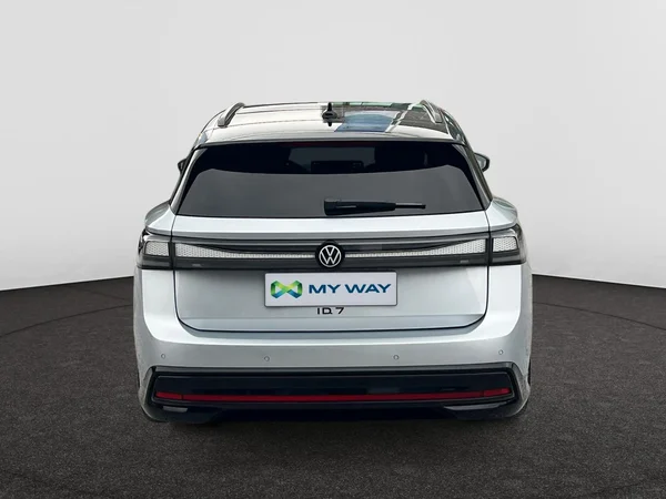 VOLKSWAGEN ID.7 Tourer (2026) — foto 12 van 18