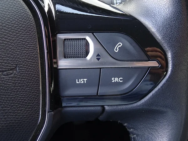 Peugeot 208 (2021) — foto 5 van 24