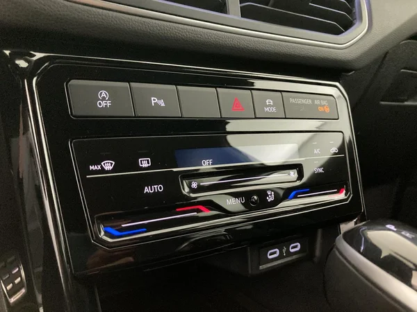 VOLKSWAGEN T-Cross (2025) — foto 25 van 36