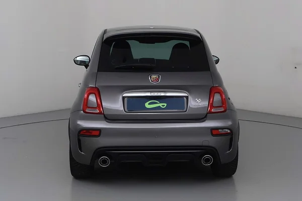 Abarth 595 (2021) — foto 22 van 27