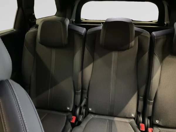 PEUGEOT 5008 (2024) — foto 20 van 23