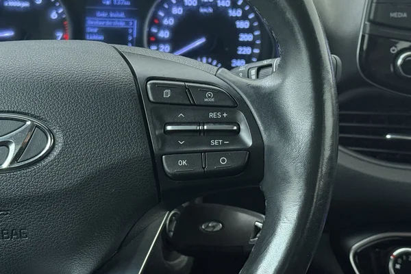 Hyundai i30 (2019) — foto 6 van 18