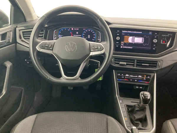 VOLKSWAGEN Taigo (2023) — foto 6 van 36
