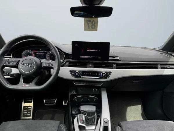 AUDI A4 Avant (2024) — foto 9 van 33
