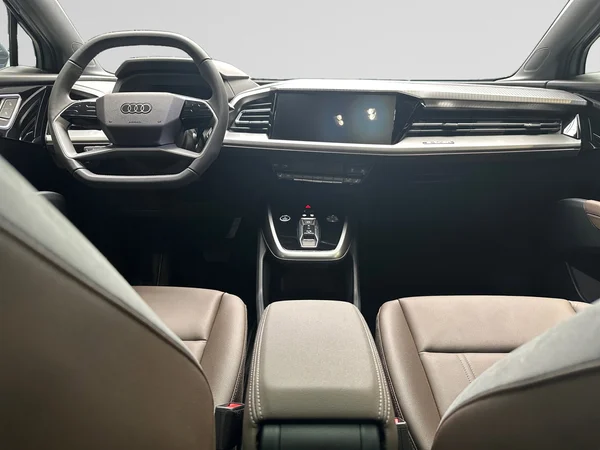 AUDI Q4 e-tron (2025) — foto 10 van 16