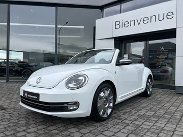 Volkswagen Beetle 0f4a3101-aae4-4c8b-a49e-4c1aa14c9d22