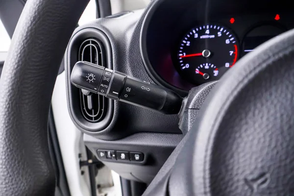 Kia Picanto (2021) — foto 14 van 41
