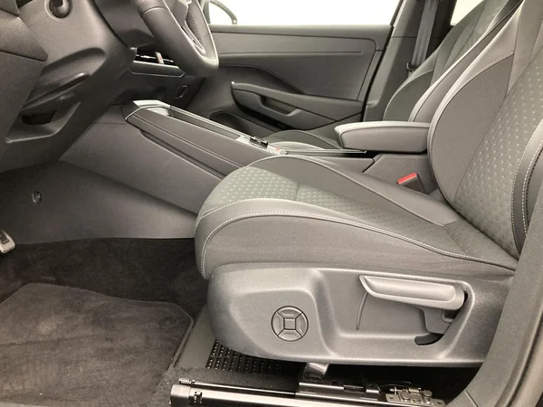 VOLKSWAGEN T-Roc (2026) — foto 13 van 34