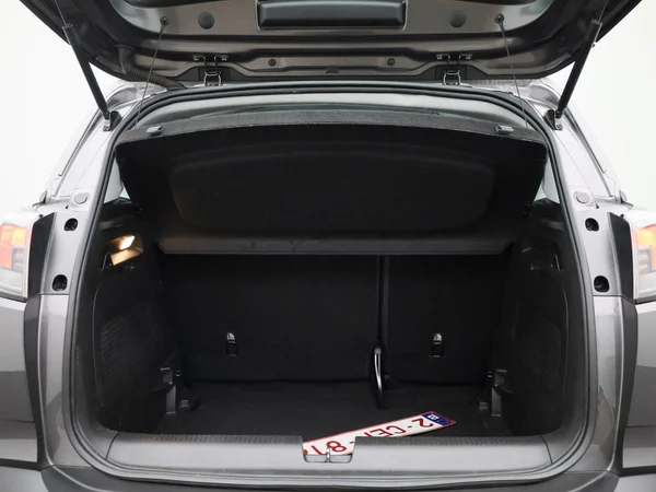 Opel Crossland (2022) — foto 8 van 37
