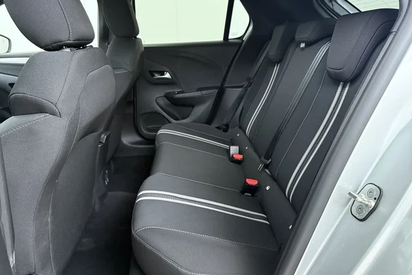Opel Corsa (2025) — foto 19 van 20