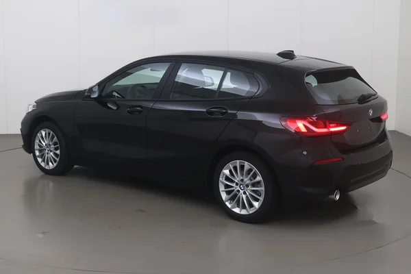 BMW 116i (2025) — foto 10 van 16