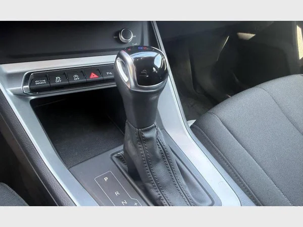 Audi Q3 Sportback (2020) — foto 20 van 31