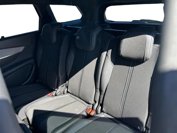 PEUGEOT 5008 Dsl (2022) — foto 4 van 32