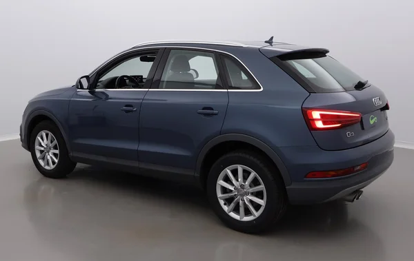 Audi Q3 (2018) — foto 23 van 47