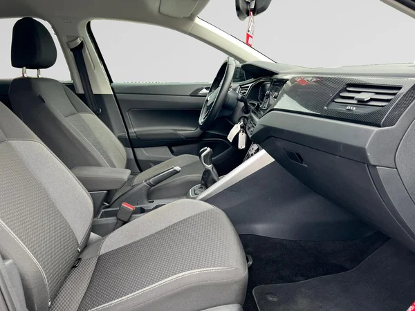 VOLKSWAGEN Taigo (2023) — foto 3 van 18