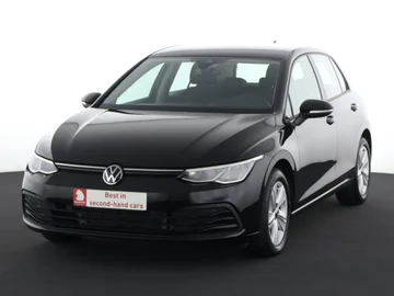 VOLKSWAGEN Golf (2024)