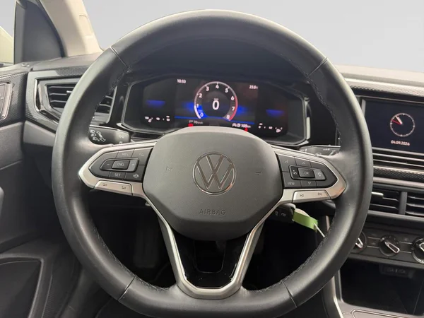 VOLKSWAGEN Polo (2024) — foto 15 van 17