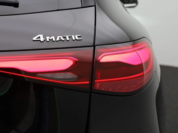 Mercedes-Benz GLC (2025) — foto 39 van 49