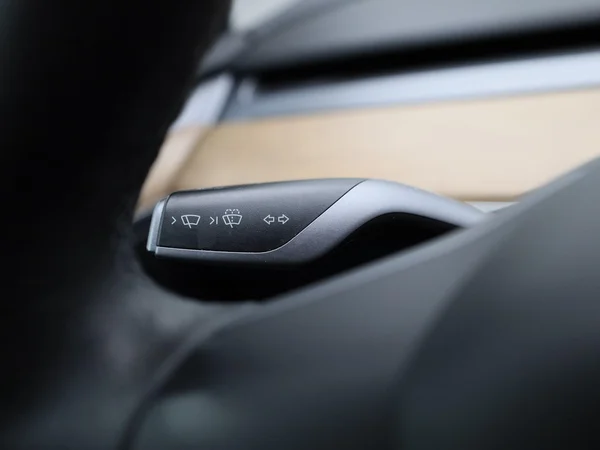 Tesla Model 3 (2022) — foto 19 van 40