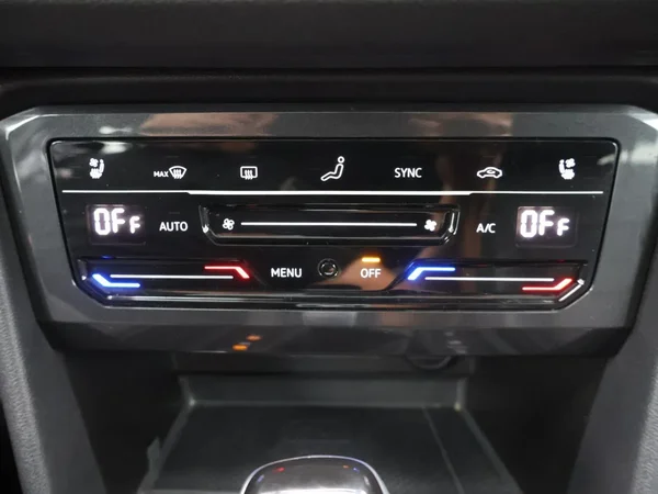 Volkswagen Tiguan Allspace (2024) — foto 10 van 35