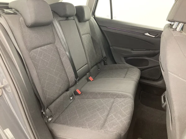 VOLKSWAGEN Golf Variant VIII (2021) — foto 24 van 36