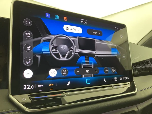 VOLKSWAGEN Tiguan Dsl (2024) — foto 17 van 36