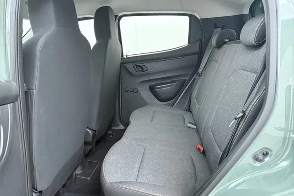 Dacia SPRING (2025) — foto 14 van 15