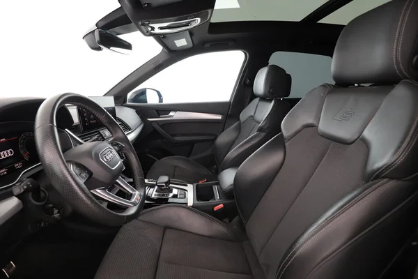 Audi Q5 (2021) — foto 16 van 16